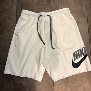 Nike Club Alumni French Terry White Shorts